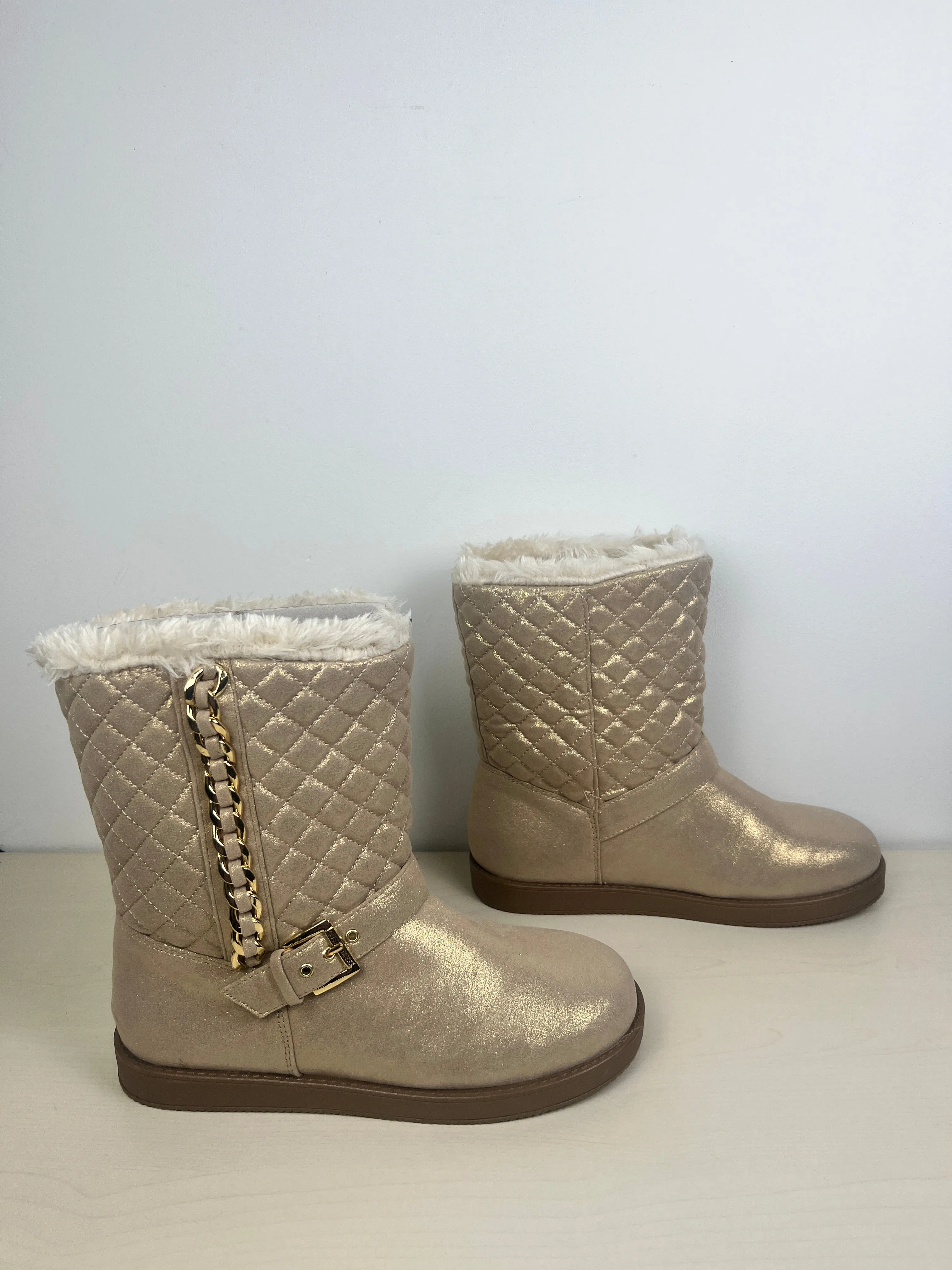 Boots Snow By Guess In Gold, Size: 8.5