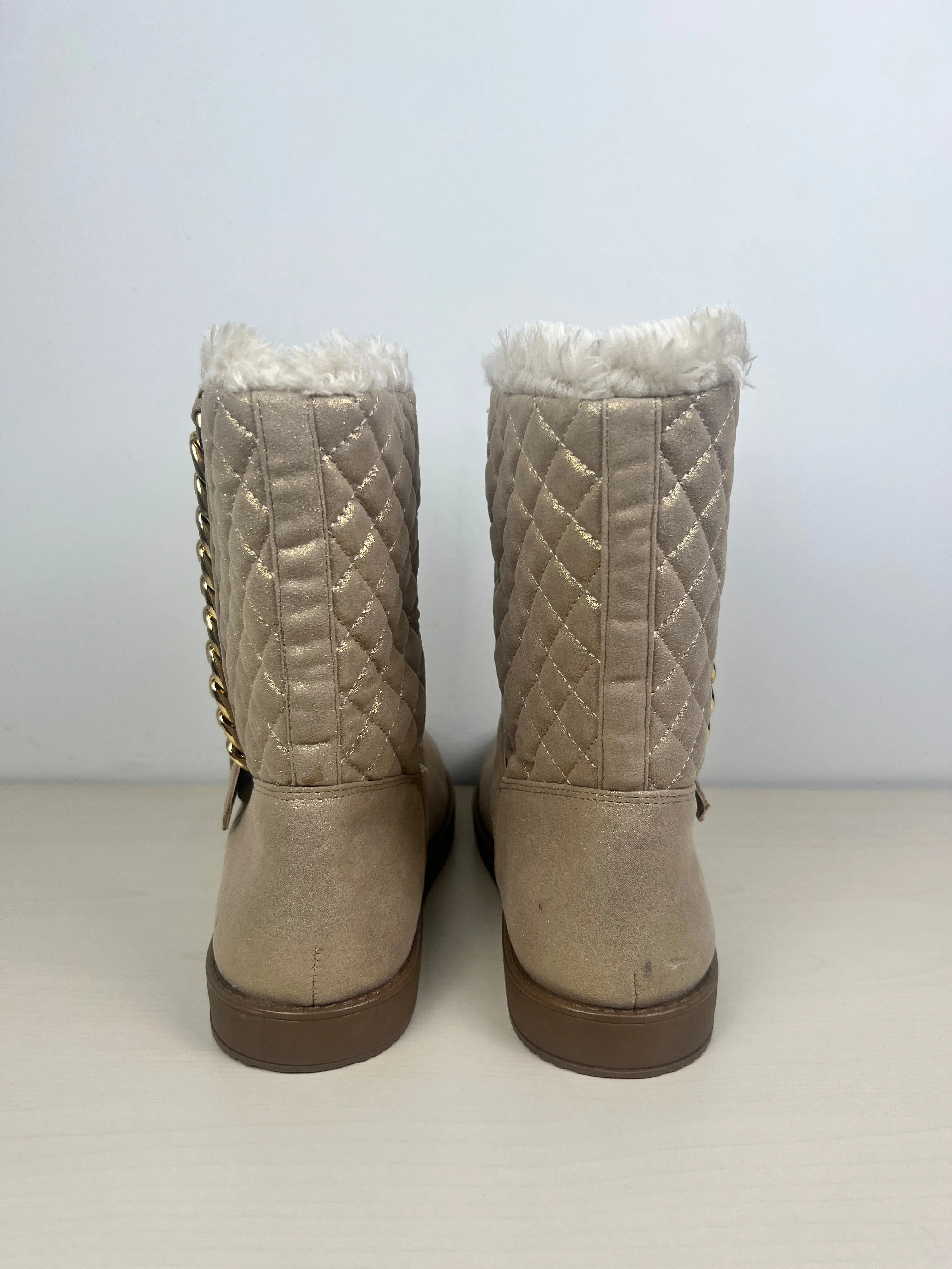 Boots Snow By Guess In Gold, Size: 8.5