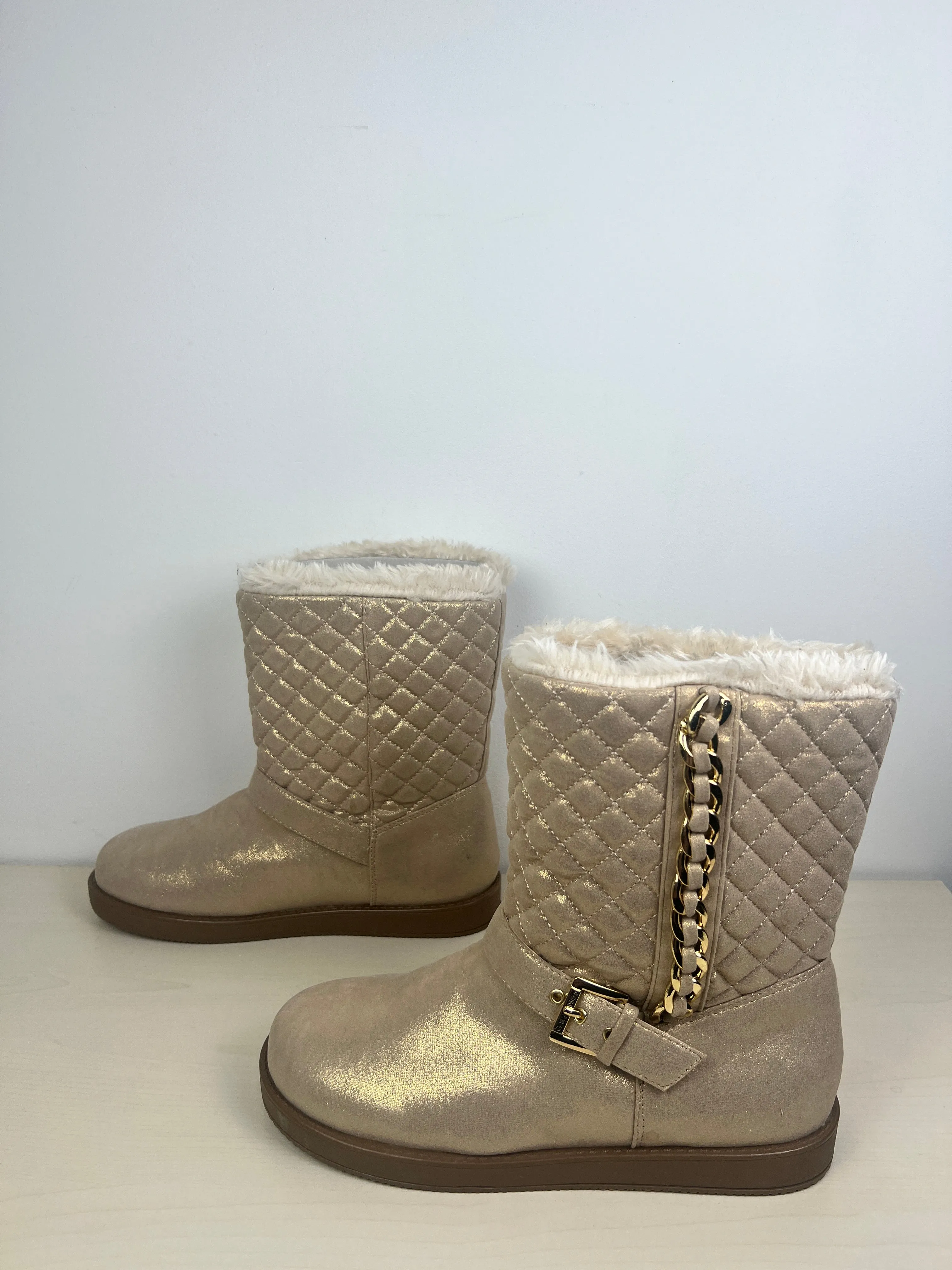 Boots Snow By Guess In Gold, Size: 8.5