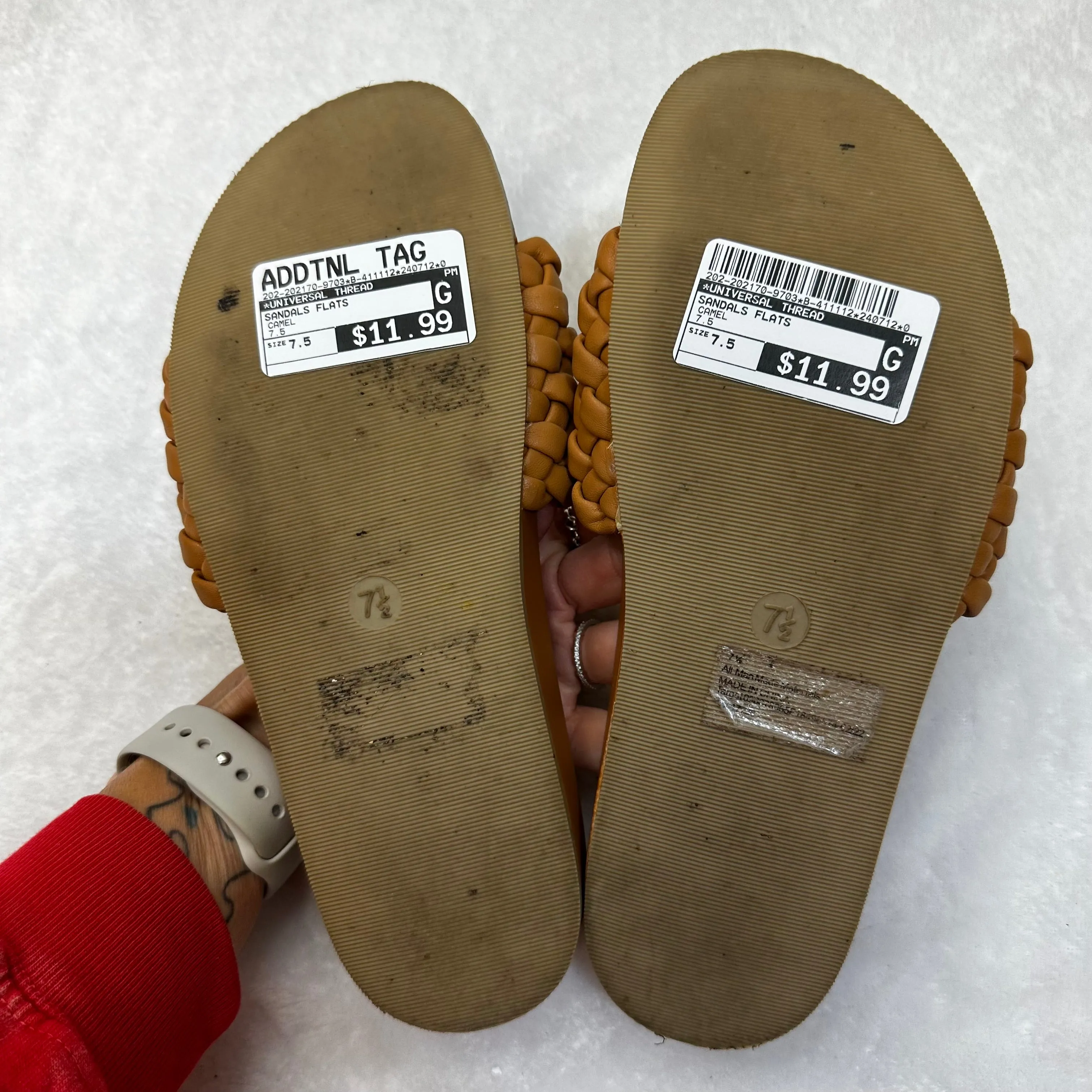 Camel Sandals Flats Universal Thread, Size 7.5