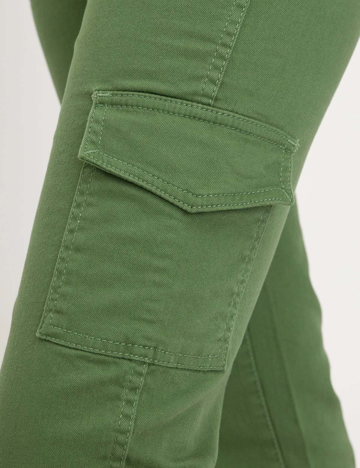 CARGO CROP PANTS