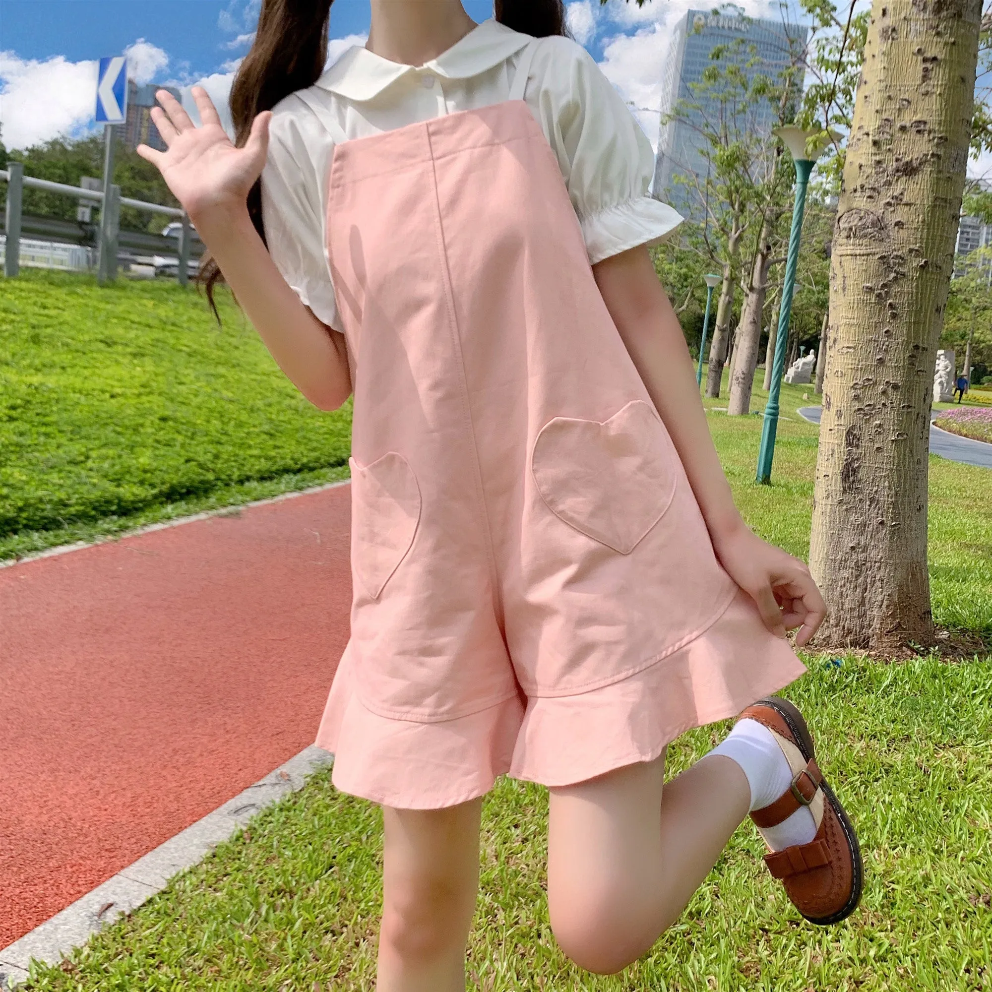 Cute girly white shirt   pink overalls  PL51418