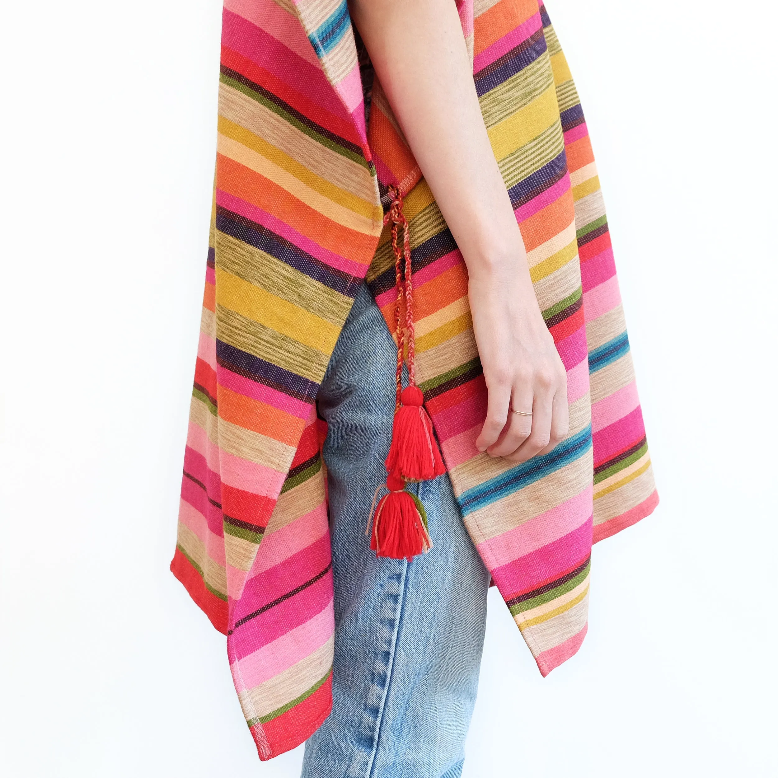 Desert Poncho - Red