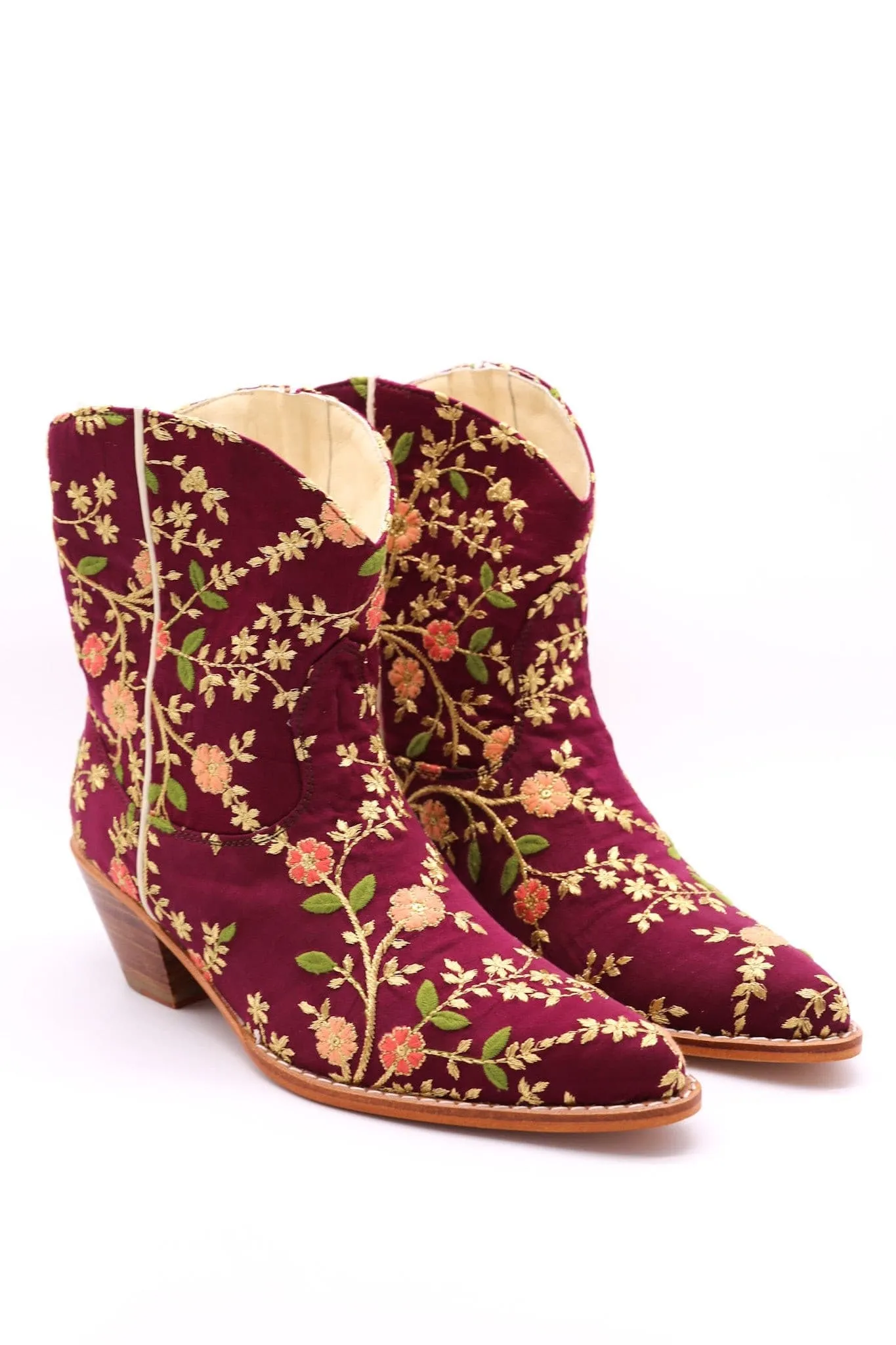 EMBROIDERED BOOTS ELOISE BURGUNDY RED