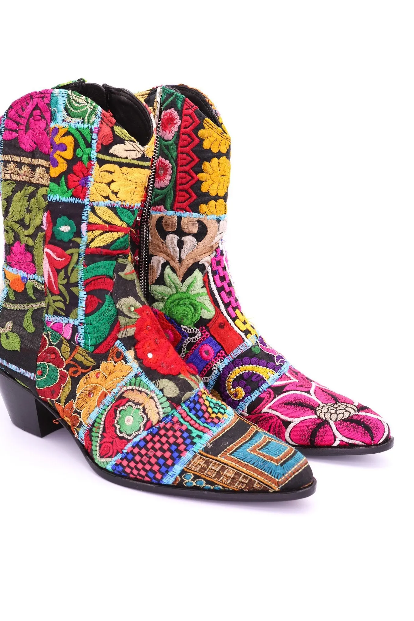 EMBROIDERED PATCHWORK BOOTS GINALYN (BLACK)