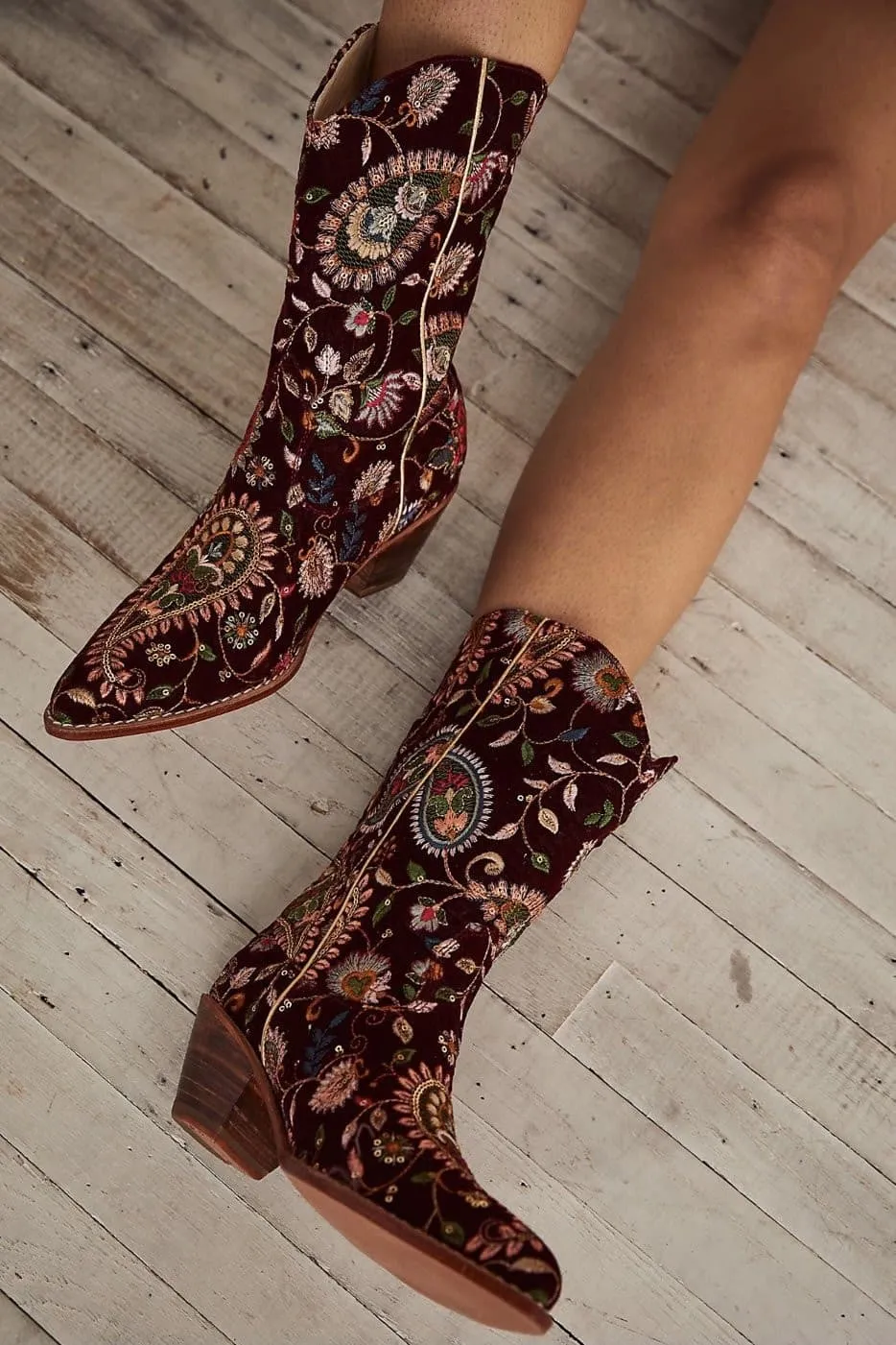 EVY EMBROIDERED VELVET BOOTS