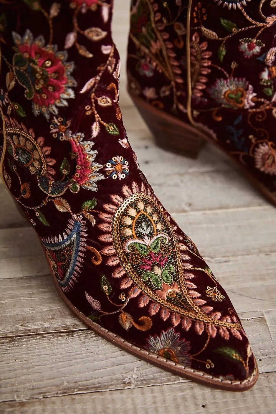 EVY EMBROIDERED VELVET BOOTS