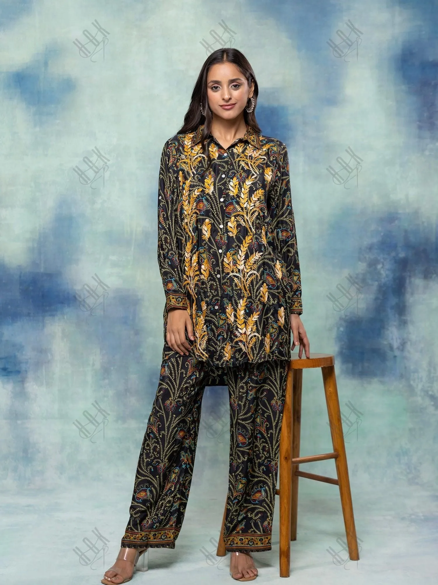 Fizaa Hand embroidered chikankari Kurta in Poly Silk Multicolor