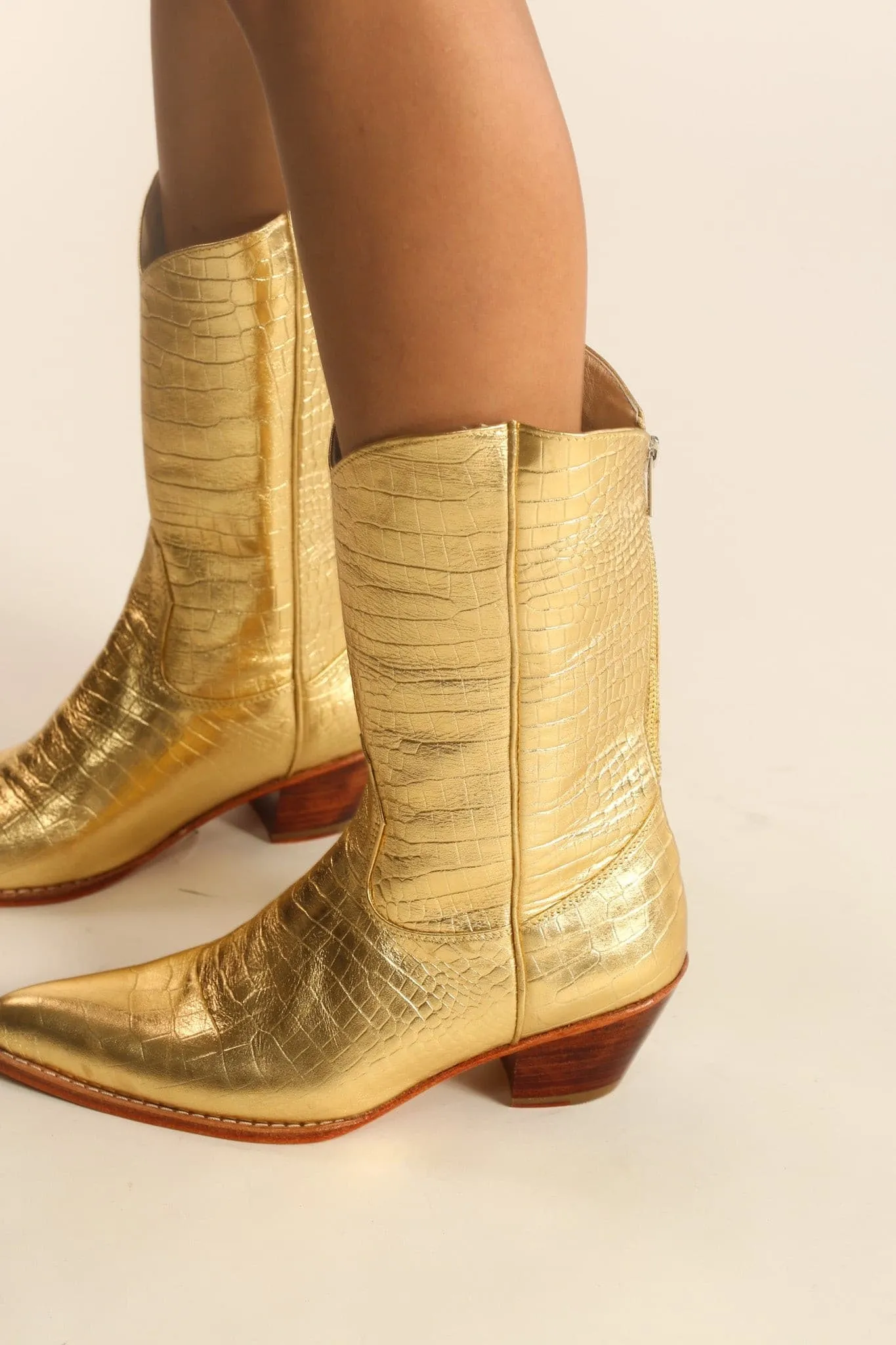 GOLDEN LEATHER WESTERN BOOTS SALA