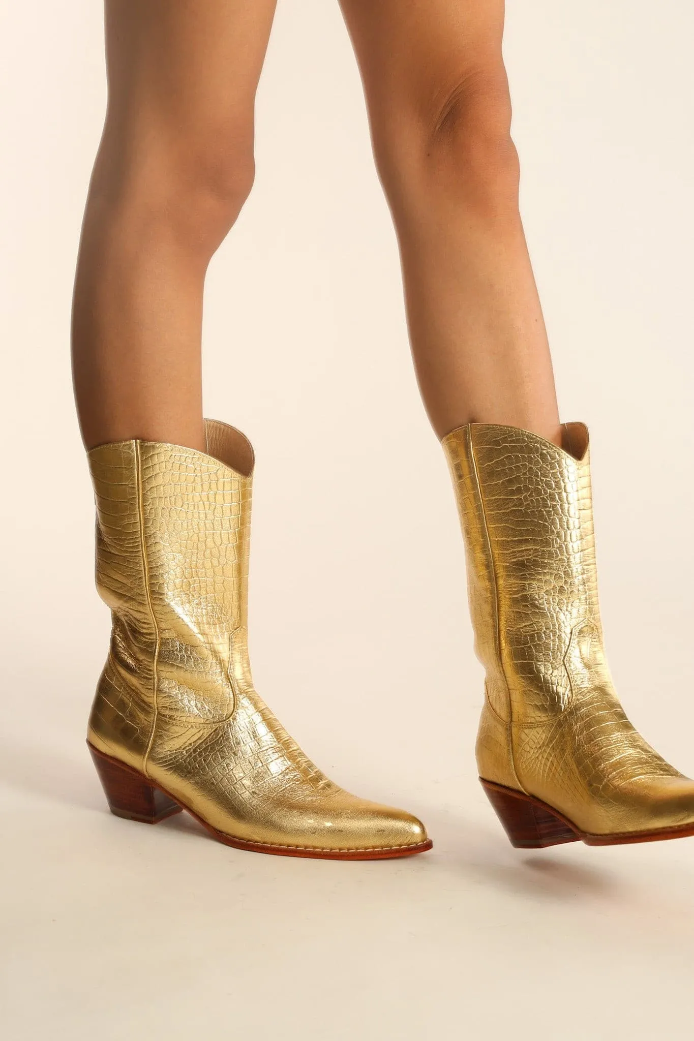 GOLDEN LEATHER WESTERN BOOTS SALA