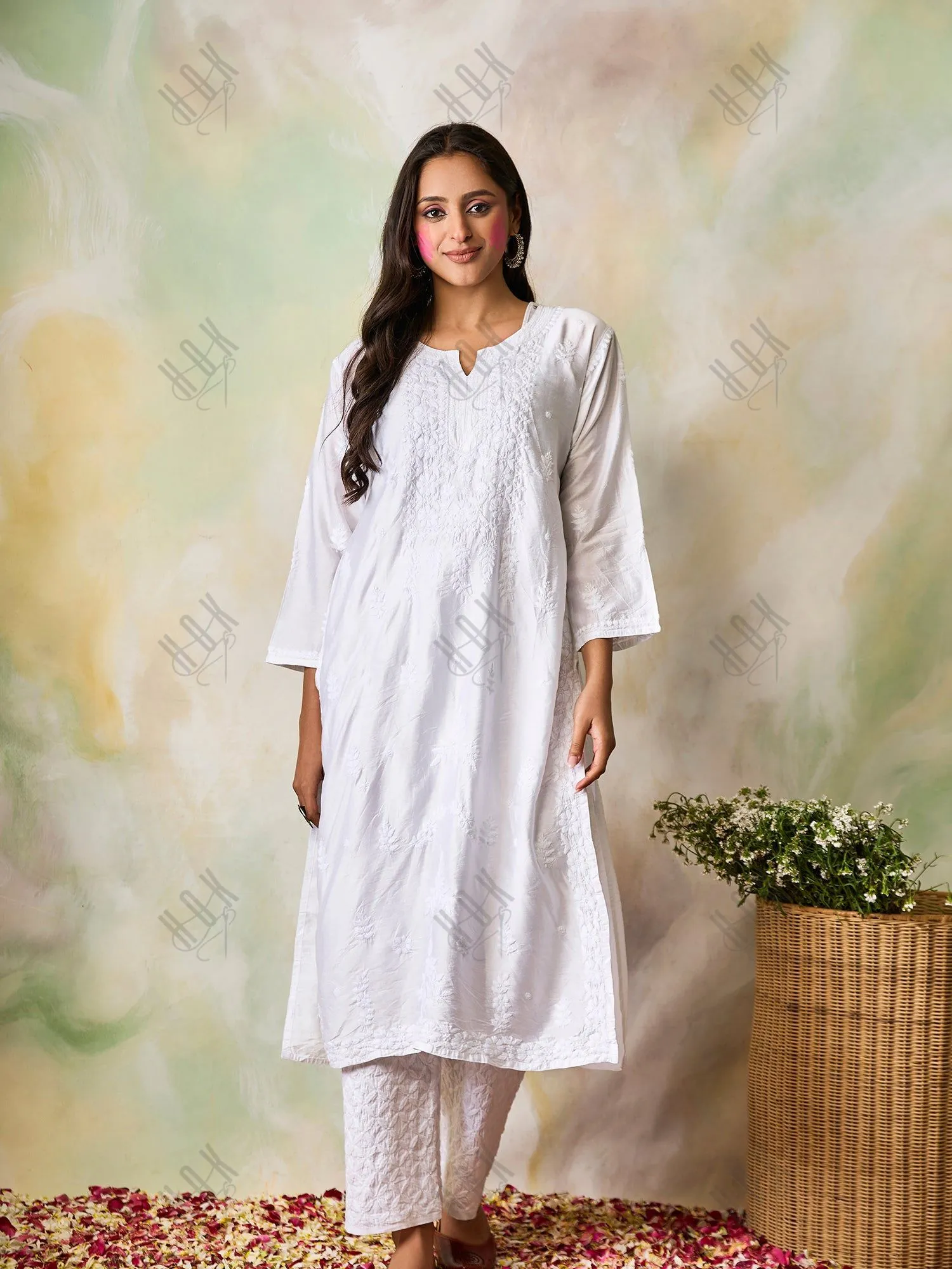 Hand Embroidery Chikankari Long Kurti for Women In Chanderi Silk  White-6