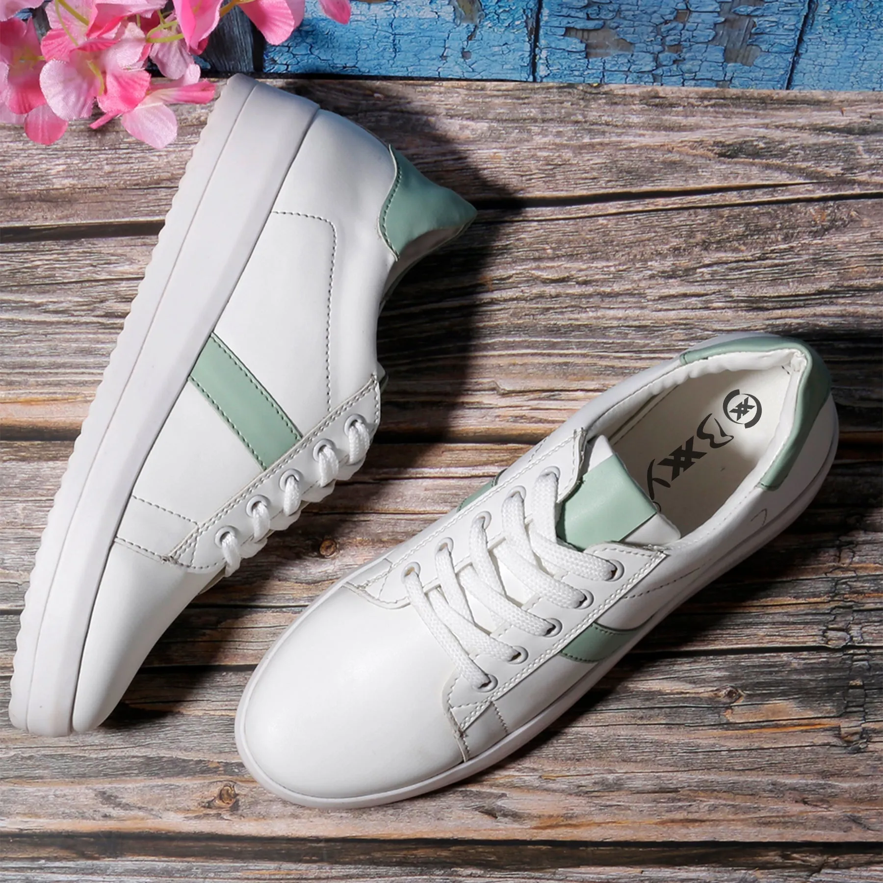 Latest Women's New Stylish Casual Sneaker Lace up Shoes