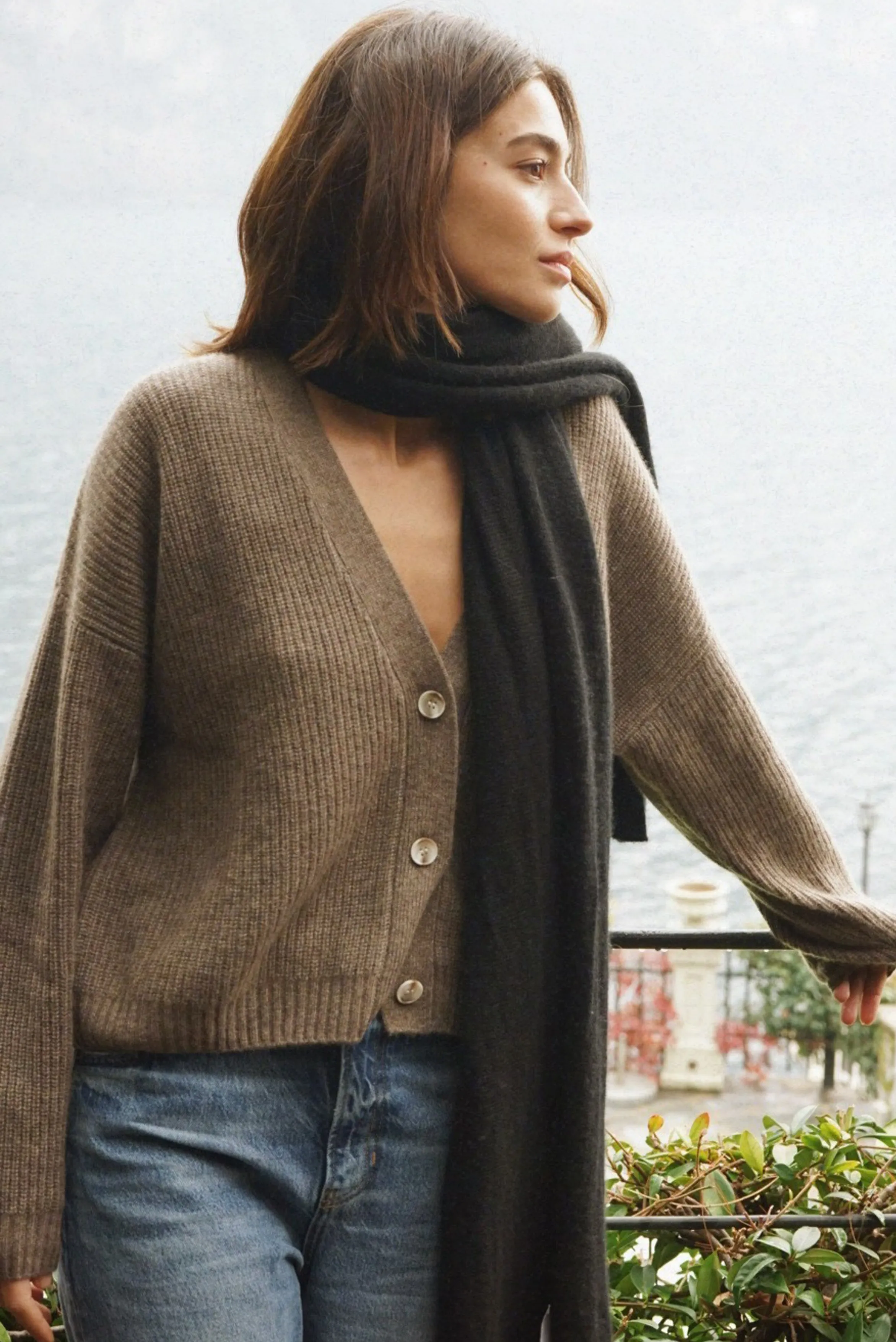 The Cashmere Muma Cropped Cardigan // Cafe