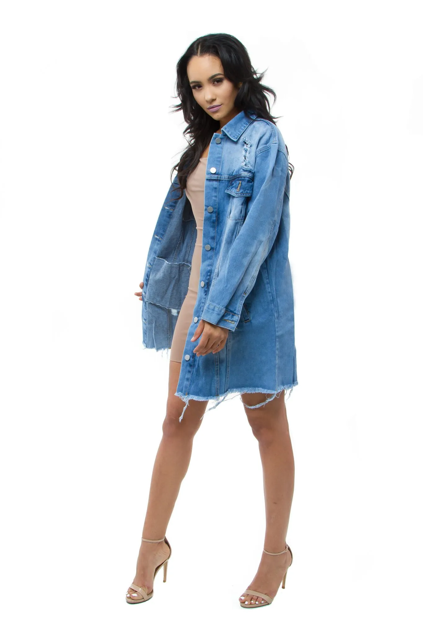 THE MYSTYLEMODE DENIM FRAYED AND DISTRESSED OVERSIZED JEAN JACKET