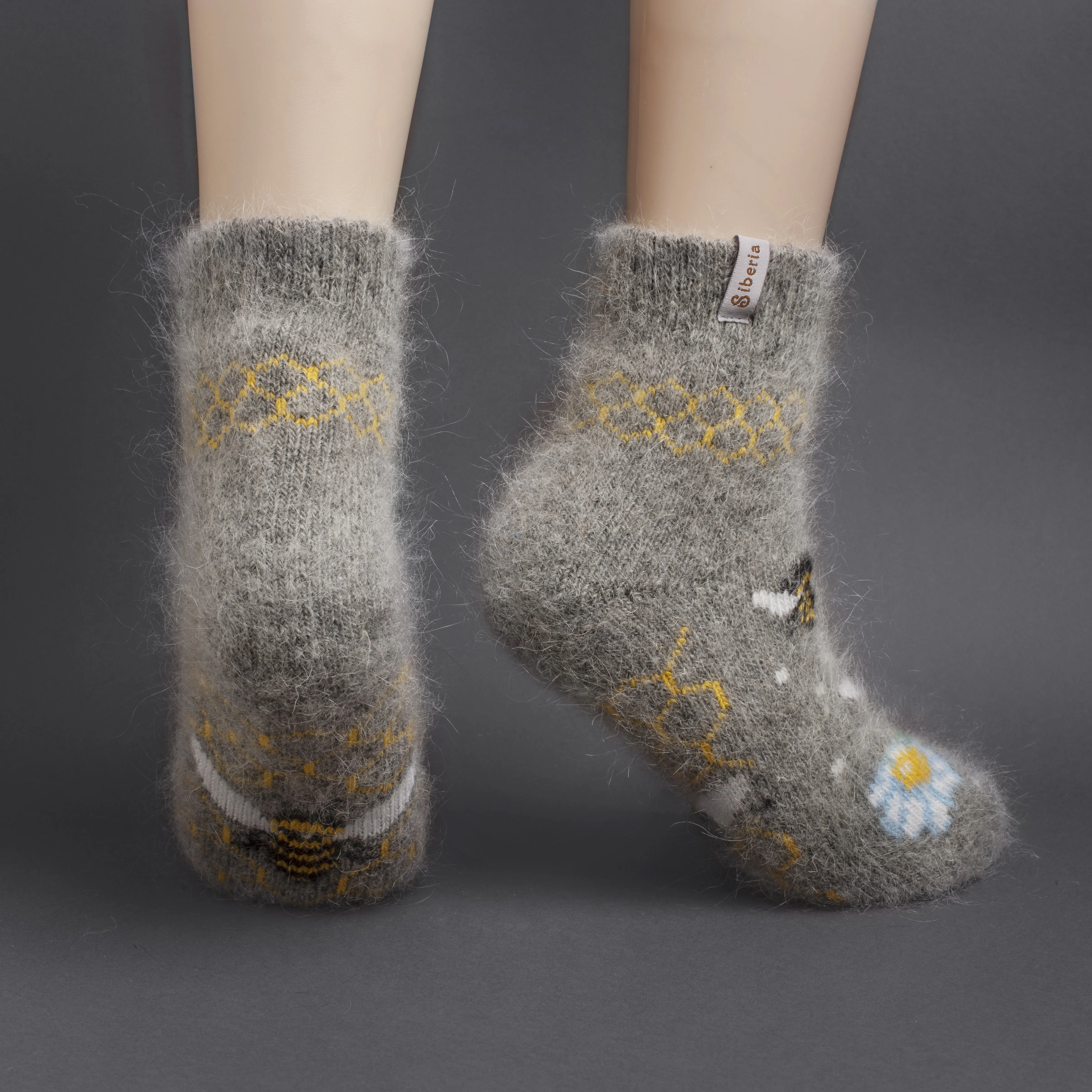 Unisex Bees & Flowers Thick Goat Wool Low-Cut Socks